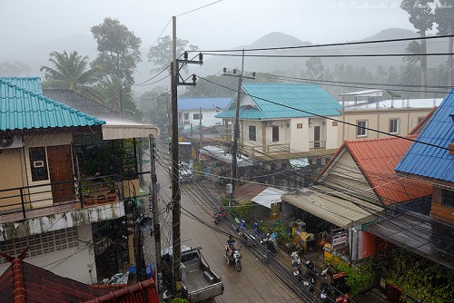 Tropikalna ulewa nad Ko Tao.