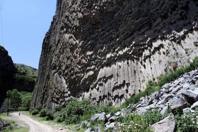 Ciekawe twory skalne w rezerwacie Khosrov